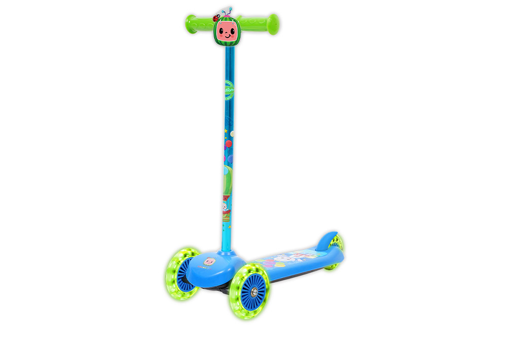 www.hunterleisure.com.au CoComelon Lean & Steer Scooter with LED Wheels Target Hunter Leisure